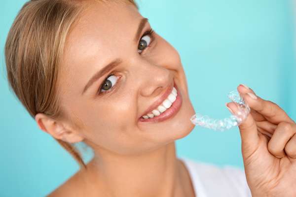 A Cosmetic Dentist Explains Benefits of Clear Aligners from Visalia Care Dental in Visalia, CA