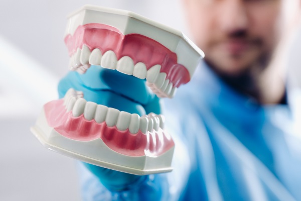 Ask A General Dentist: What Are The Benefits Of Flossing?