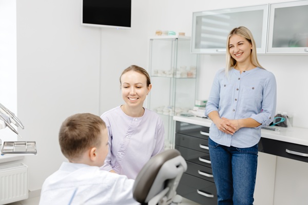 Signs It Is Time To Visit A Pediatric Dentist